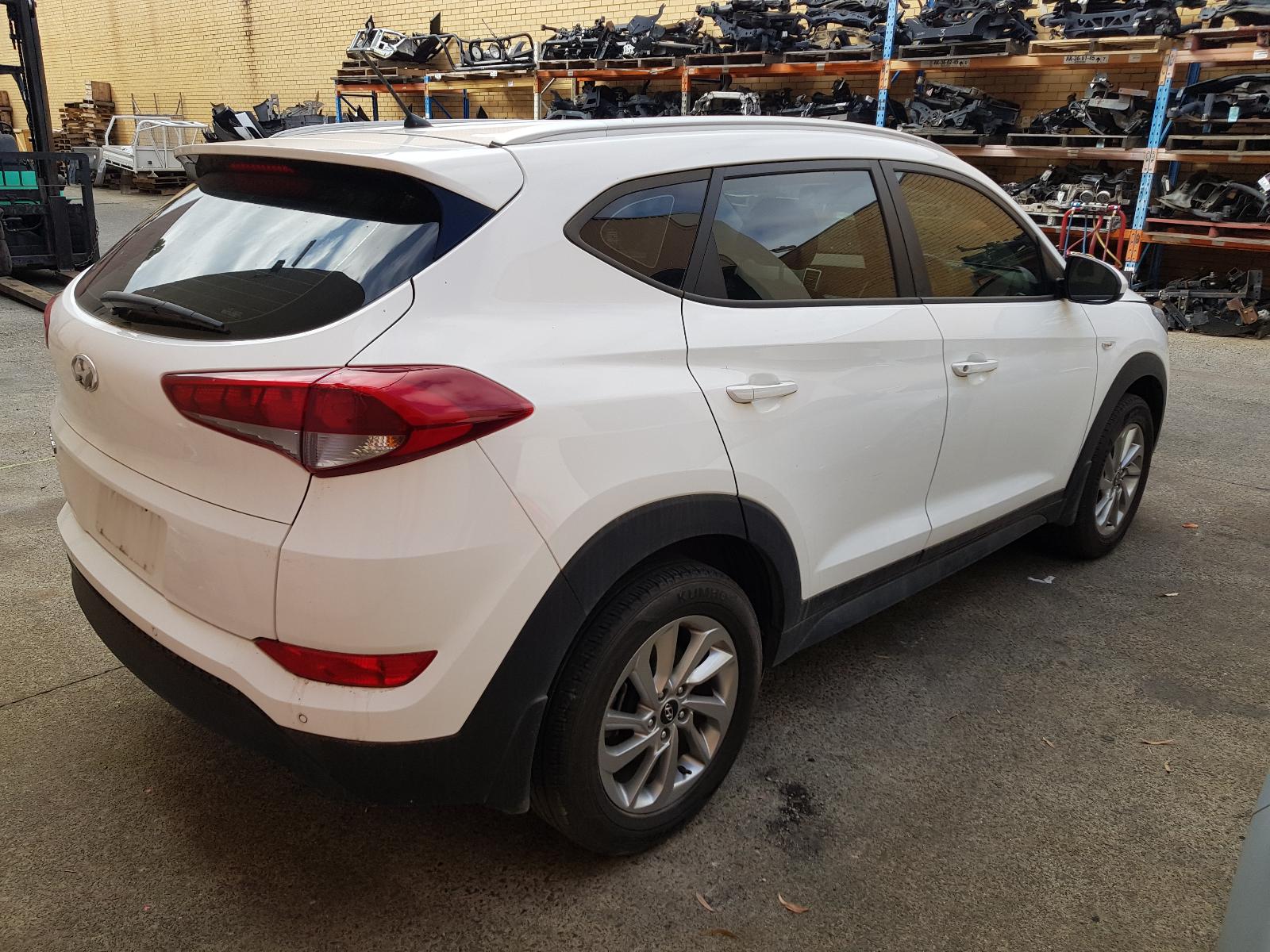 2017 Hyundai Tucson F/Bar Reinforc/Brack View Auto part F/Bar Reinforc/Brack Hyundai Tucson 2017