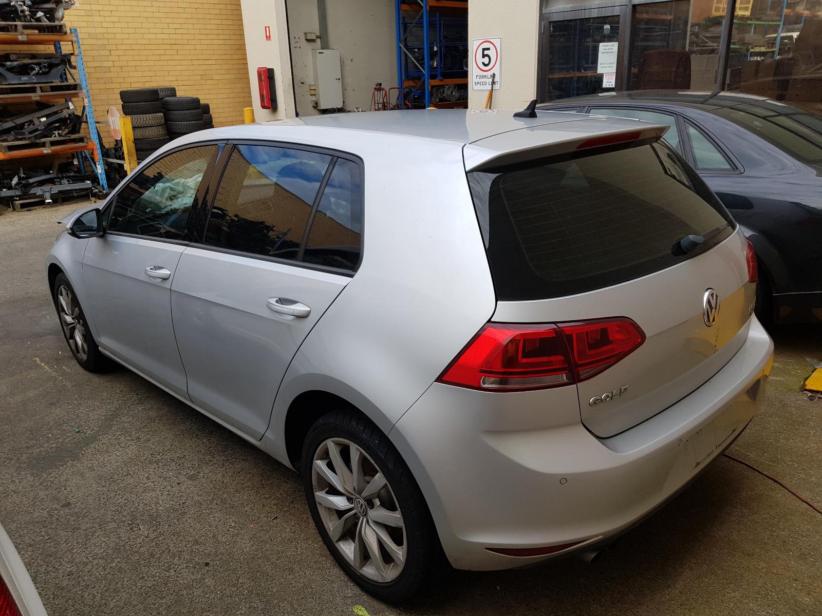 View Auto part Right Driveshaft Volkswagen Golf 2014
