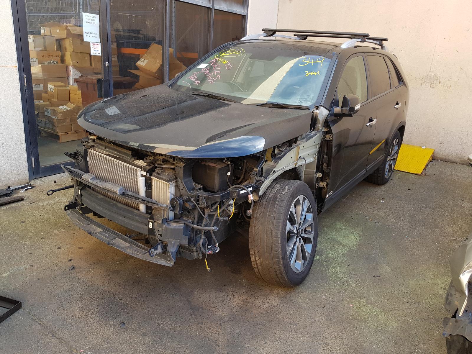 View Auto part Right Rear Hub Assembly Kia Sorento 2013