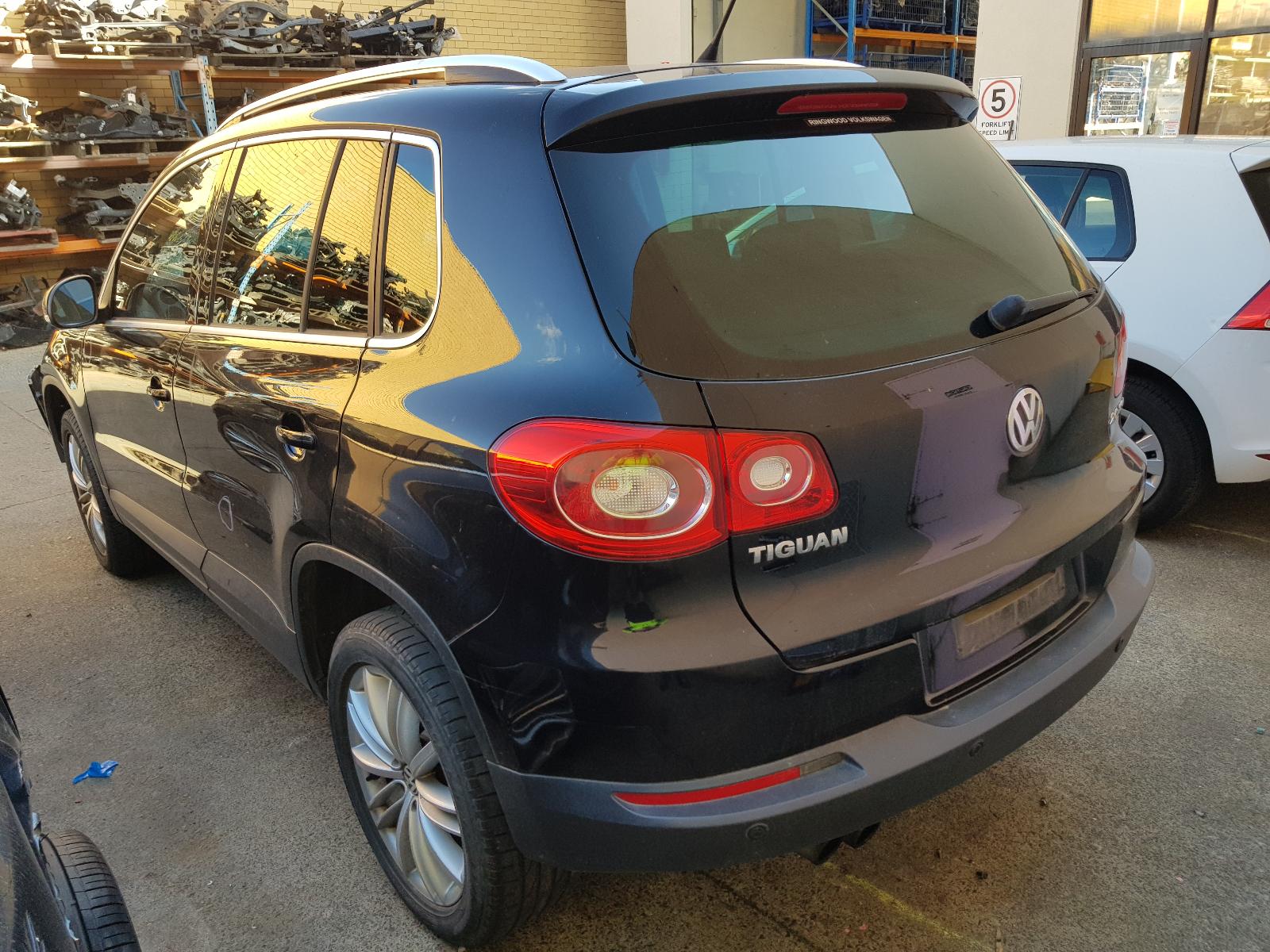 2010 Volkswagen Tiguan Ecu View Auto part Ecu Volkswagen Tiguan 2010