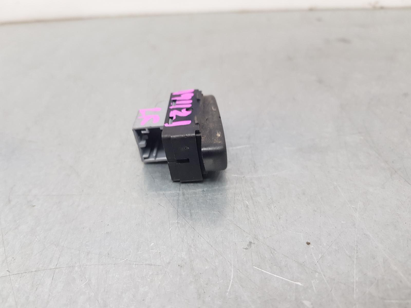 View Auto part Pwr Dr Wind Switch Volkswagen Polo 2007