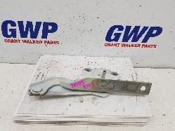 View Auto part Bonnet Hinge/Strut Volkswagen Jetta 2015