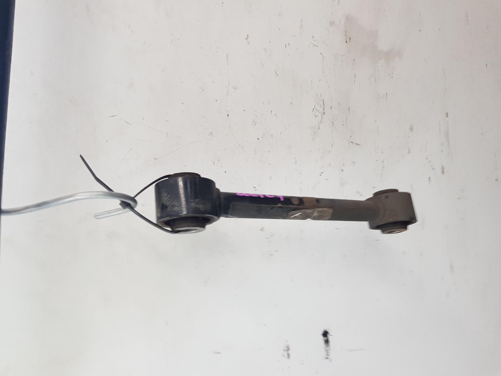 View Auto part Left Rear Trailing Arm Hyundai Tucson 2017