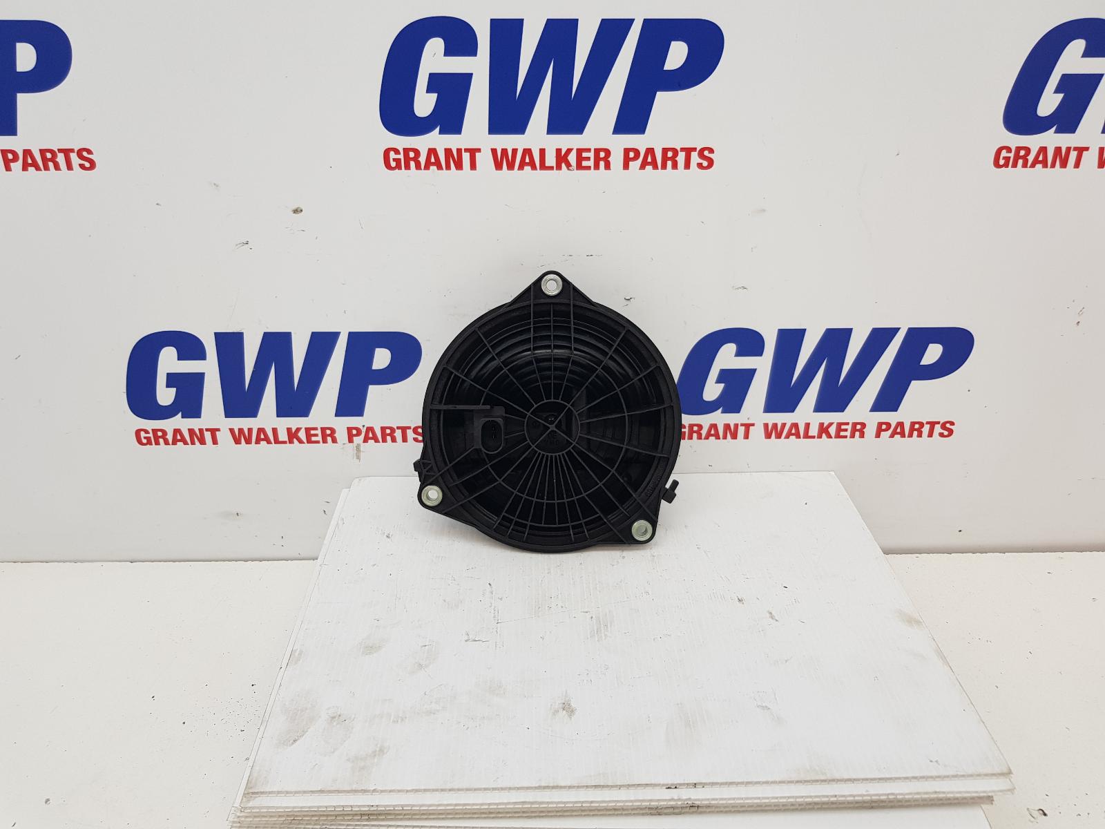 View Auto part Tailgate Handle Volkswagen Golf 2012