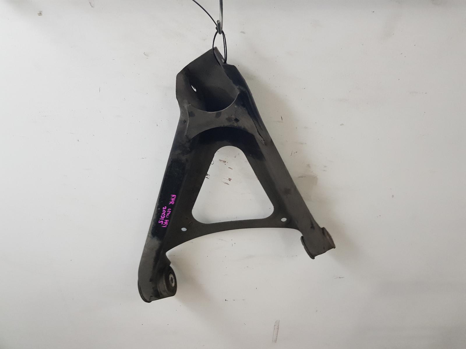 View Auto part Right Rear Trailing Arm Volkswagen Touareg 2005