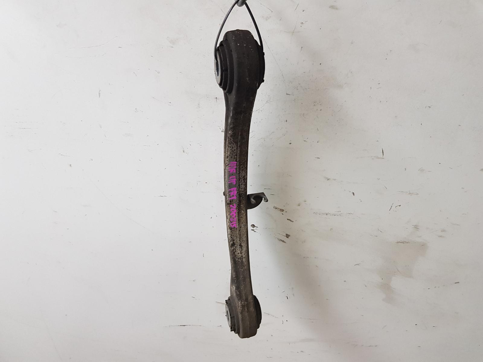 View Auto part Left Rear Trailing Arm Volkswagen Touareg 2005