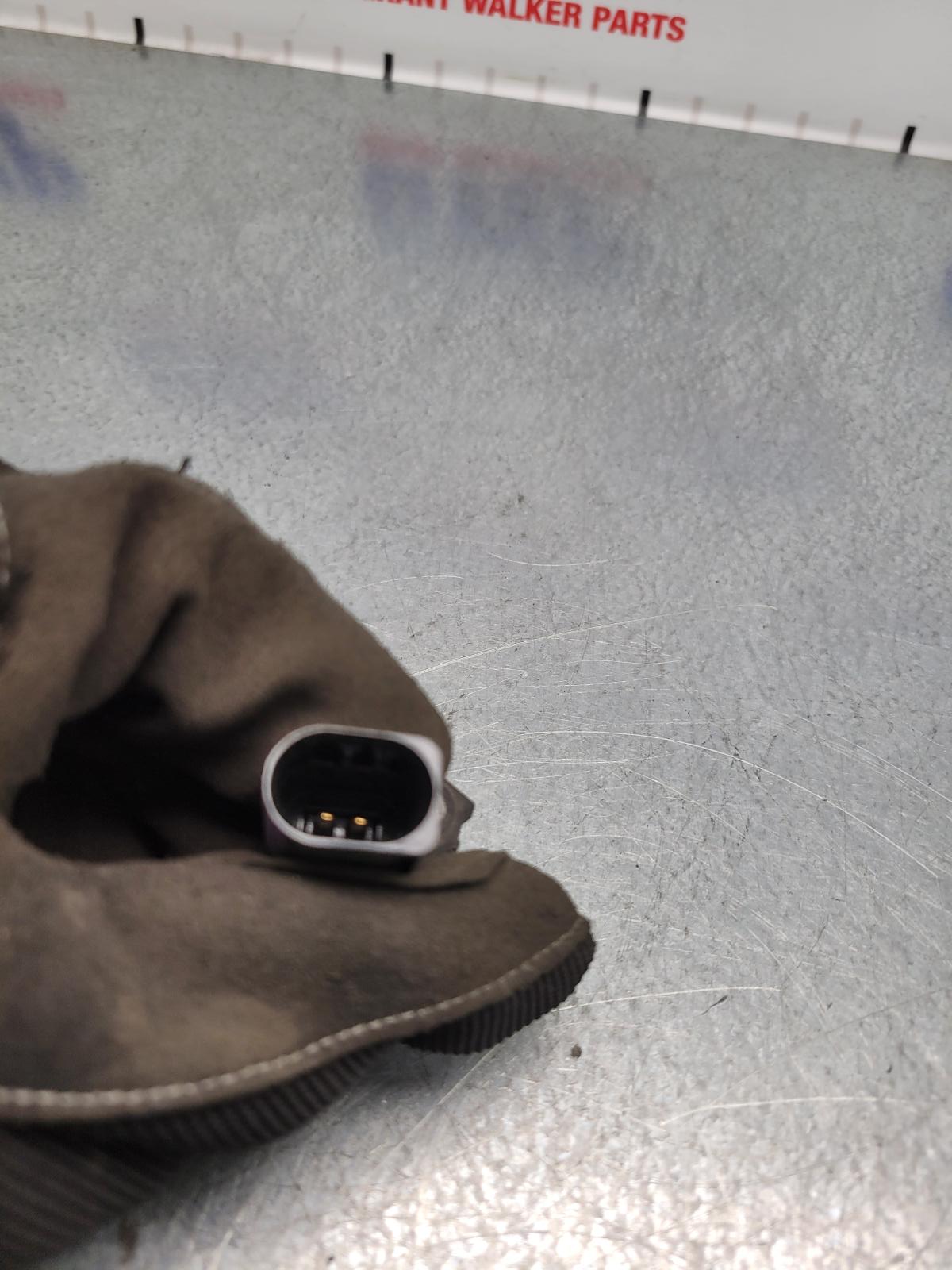 View Auto part Abs Sensor Volkswagen Golf 2013