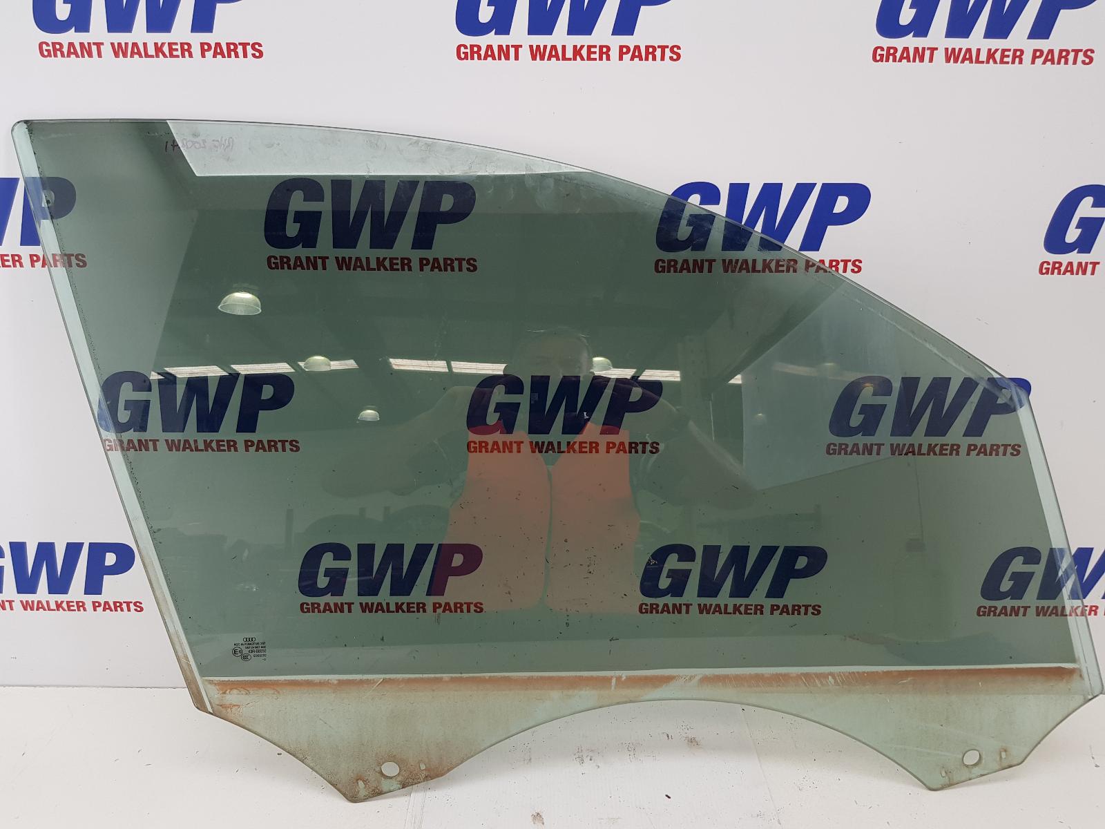 View Auto part Right Front Door Window Audi Q5 2010