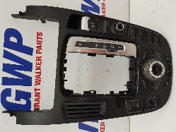 View Auto part Radio/Cd/Dvd/Sat/Tv Audi Q5 2010