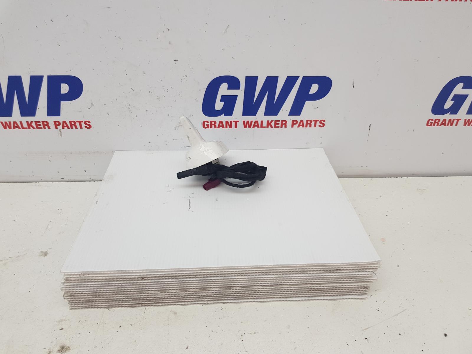 2010 Audi A4 Antenna View Auto part Antenna Audi A4 2010