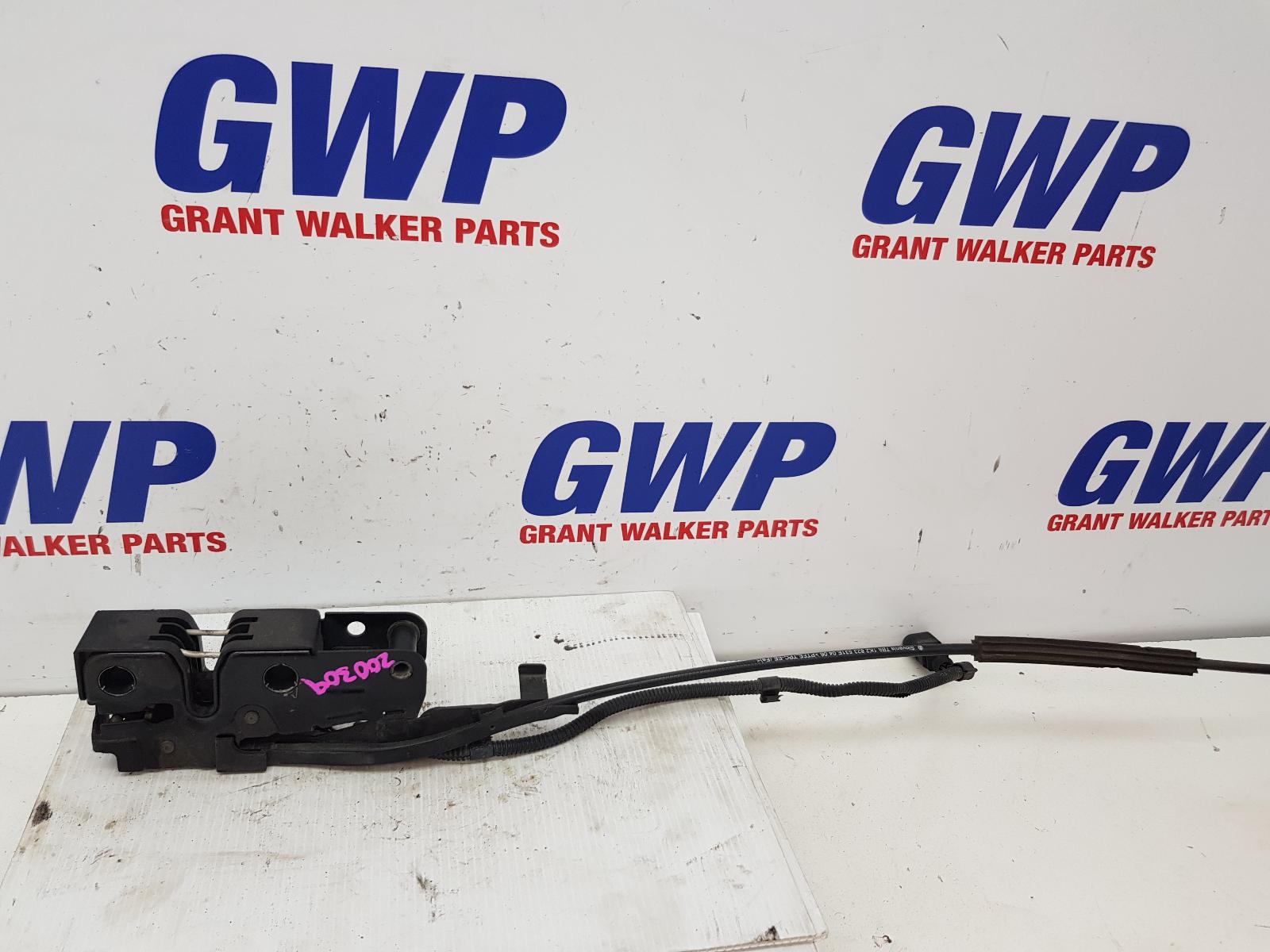 2006 Volkswagen Golf Bonnet Lock/Support View Auto part Bonnet Lock/Support Volkswagen Golf 2006