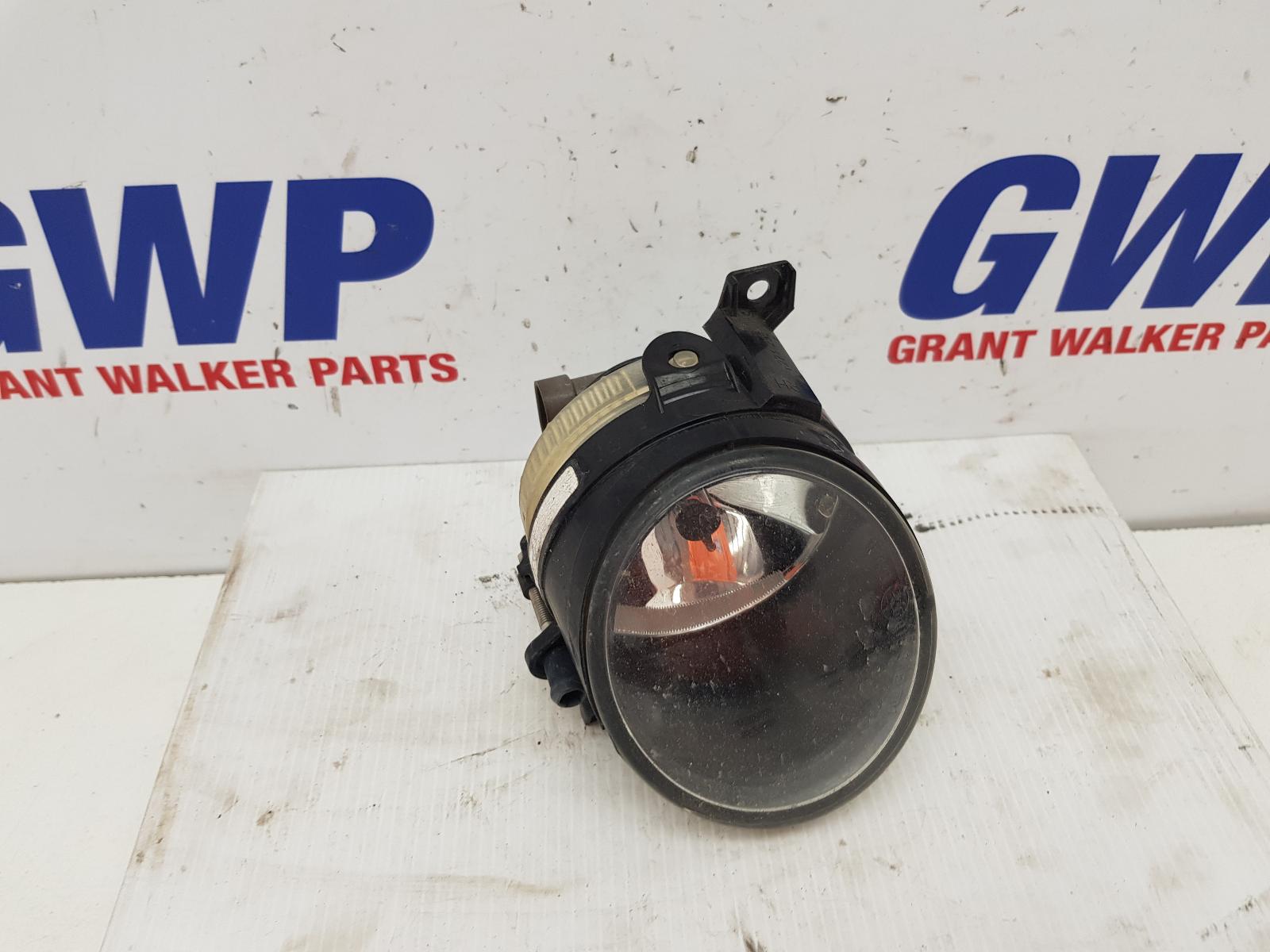 2006 Volkswagen Golf Right Indicator/Fog/Side View Auto part Right Indicator/Fog/Side Volkswagen Golf 2006
