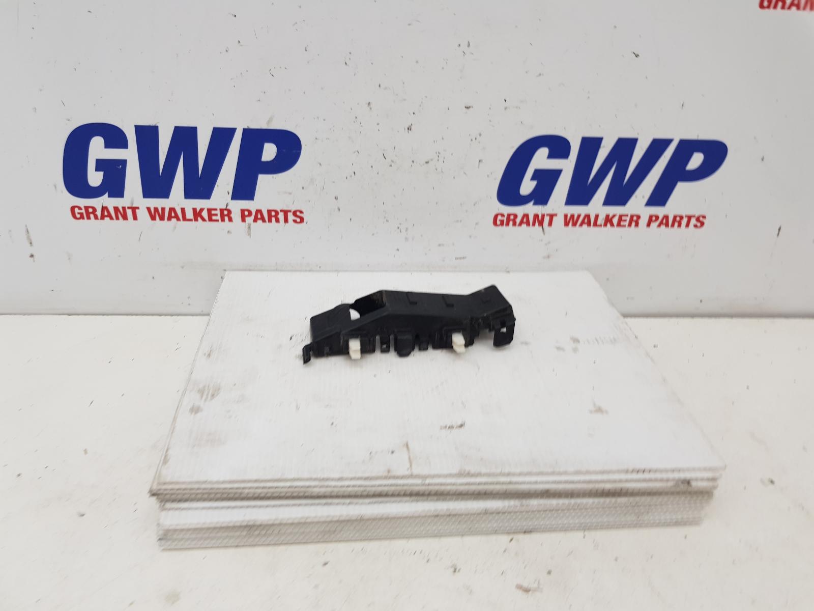 2017 Hyundai Tucson F/Bar Reinforc/Brack View Auto part F/Bar Reinforc/Brack Hyundai Tucson 2017