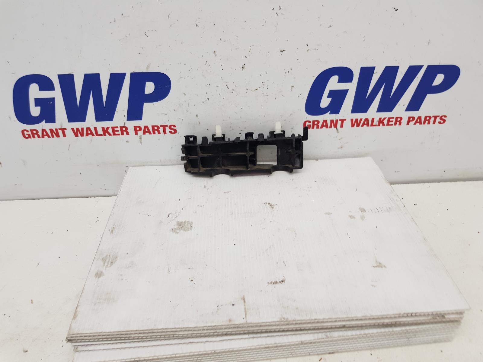 2017 Hyundai Tucson F/Bar Reinforc/Brack View Auto part F/Bar Reinforc/Brack Hyundai Tucson 2017