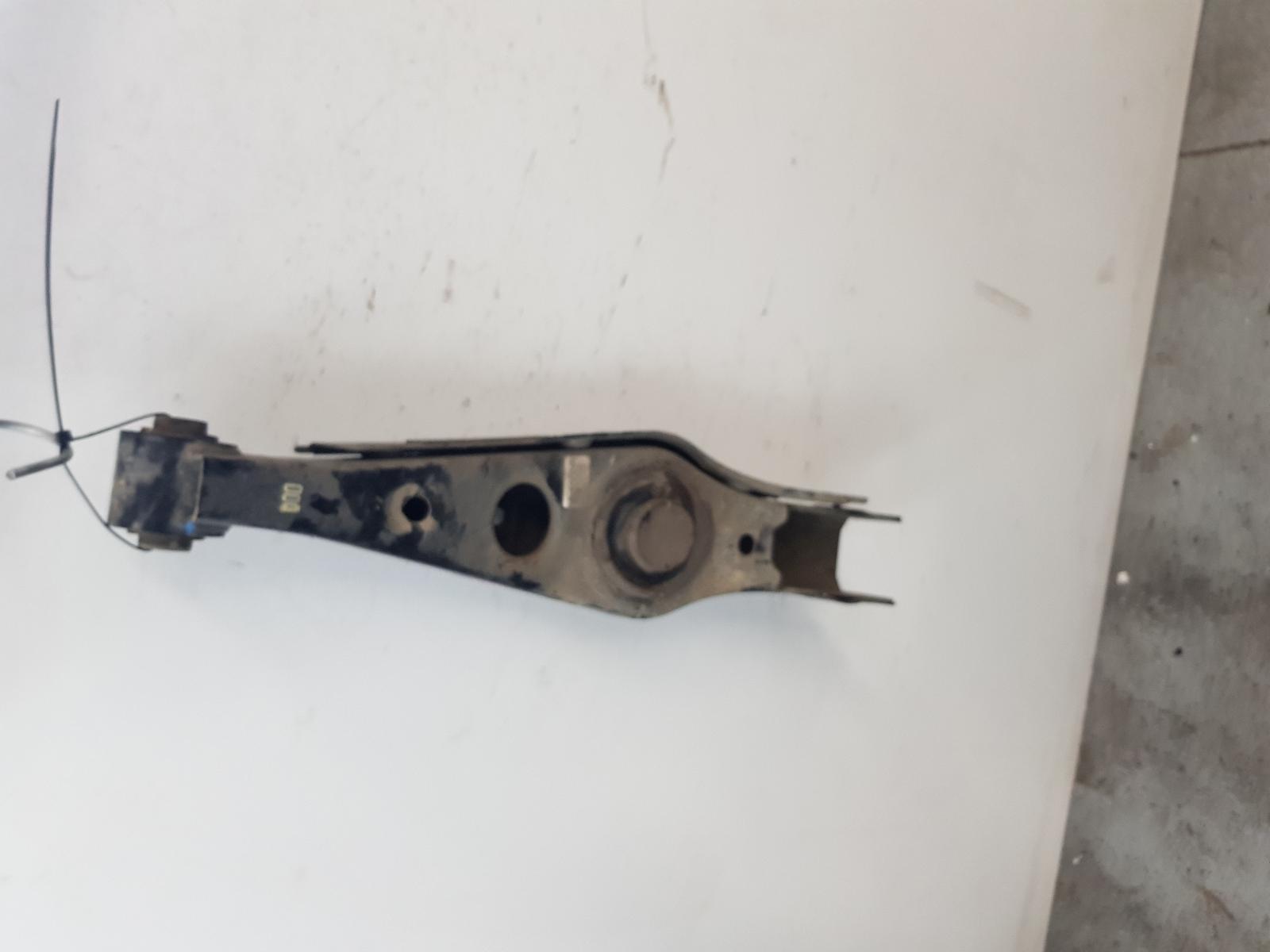 2017 Hyundai Tucson Right Rear Trailing Arm View Auto part Right Rear Trailing Arm Hyundai Tucson 2017