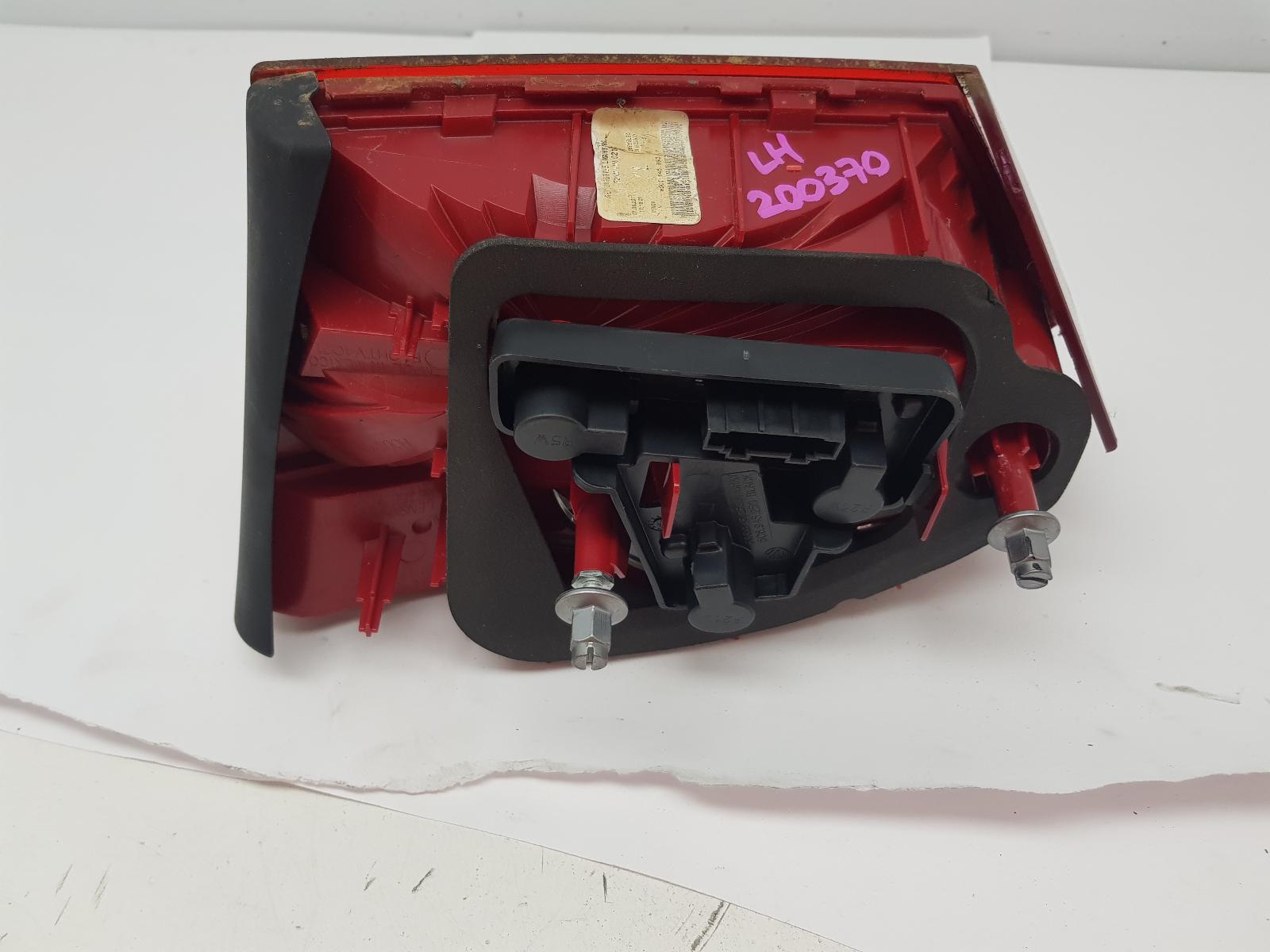 2012 Volkswagen Jetta Rear Garnish View Auto part Rear Garnish Volkswagen Jetta 2012