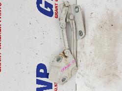 View Auto part Bonnet Hinge/Strut Volkswagen Caddy 2013