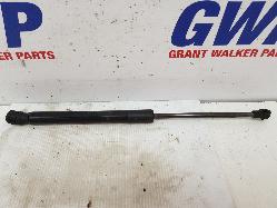View Auto part Bonnet Hinge/Strut Volkswagen Caddy 2013