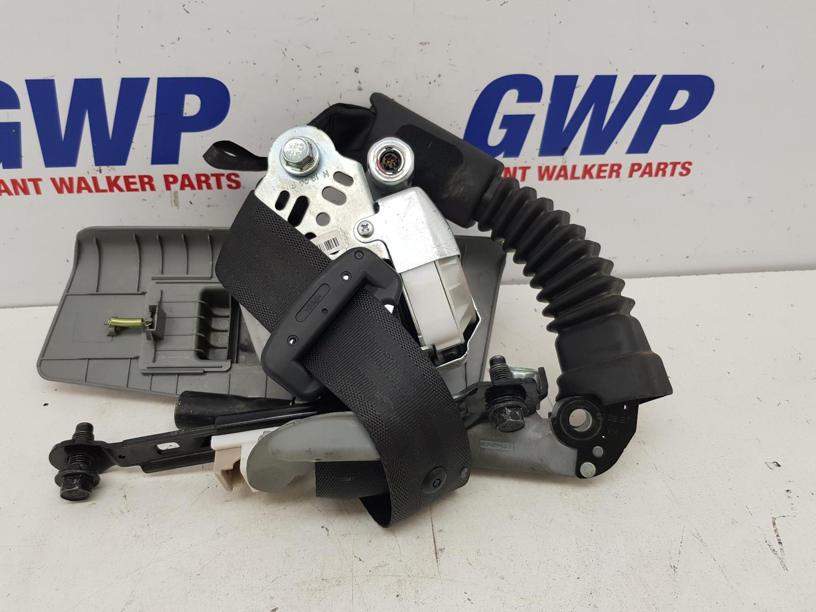 View Auto part Seatbelt/Stalk Kia Sorento 2013