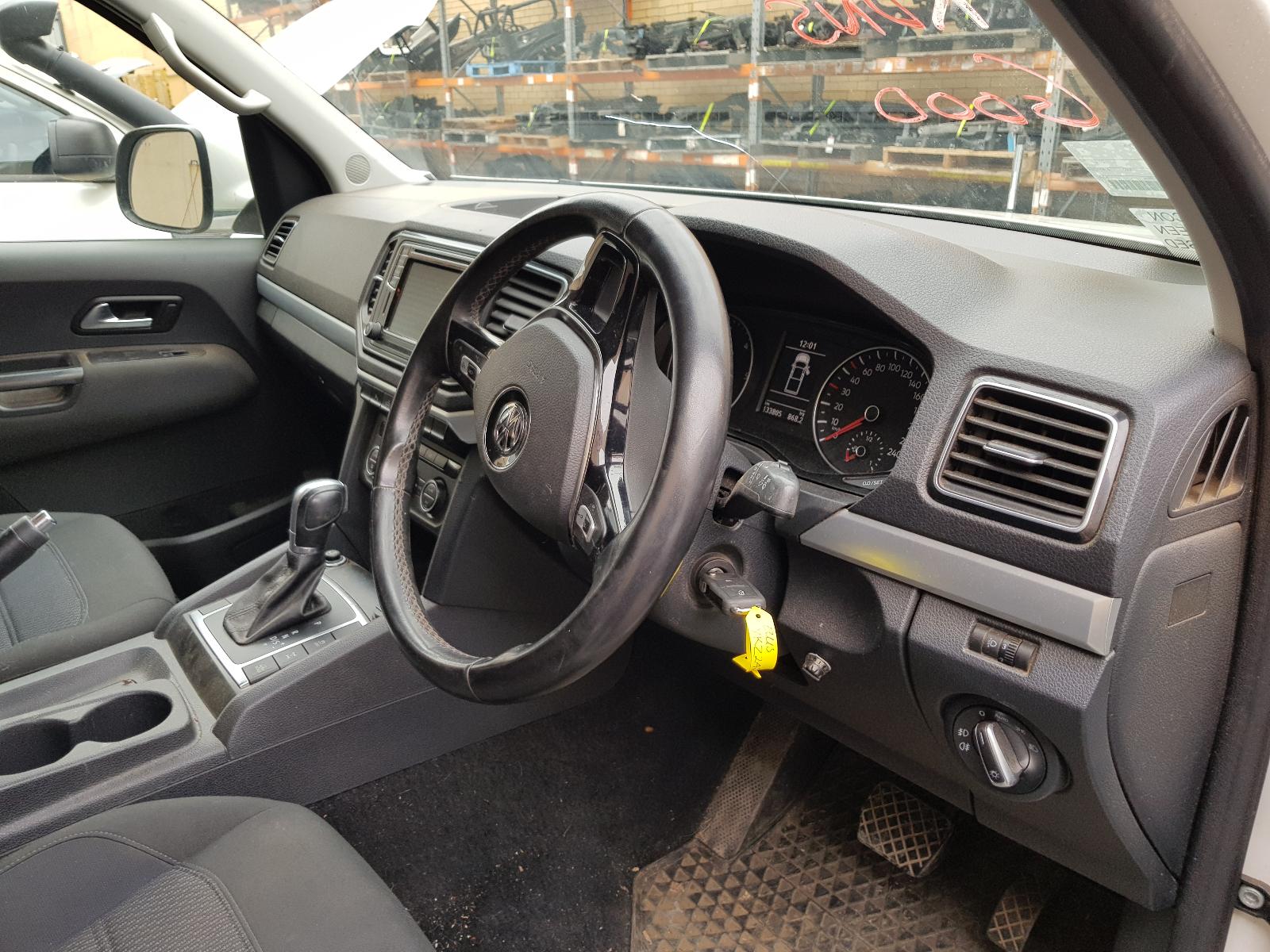 View Auto part Fuel Door / Filler Volkswagen Amarok 2018