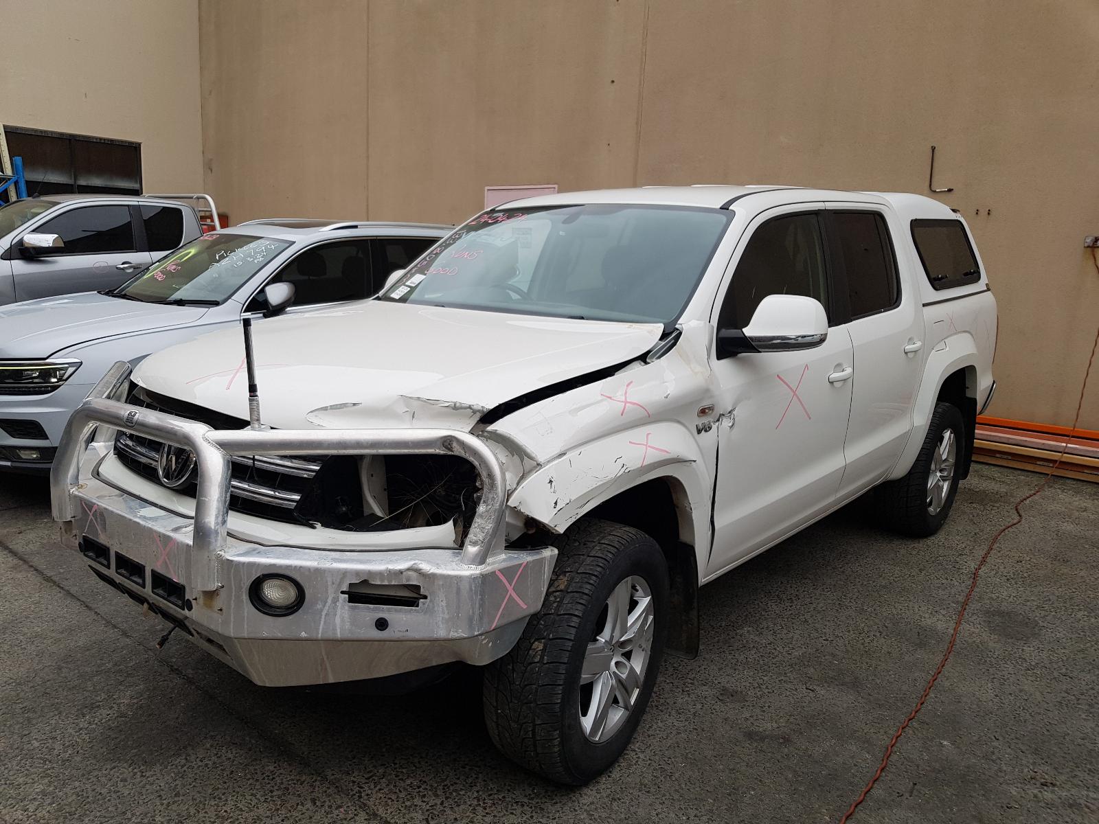 View Auto part Fuel Door / Filler Volkswagen Amarok 2018