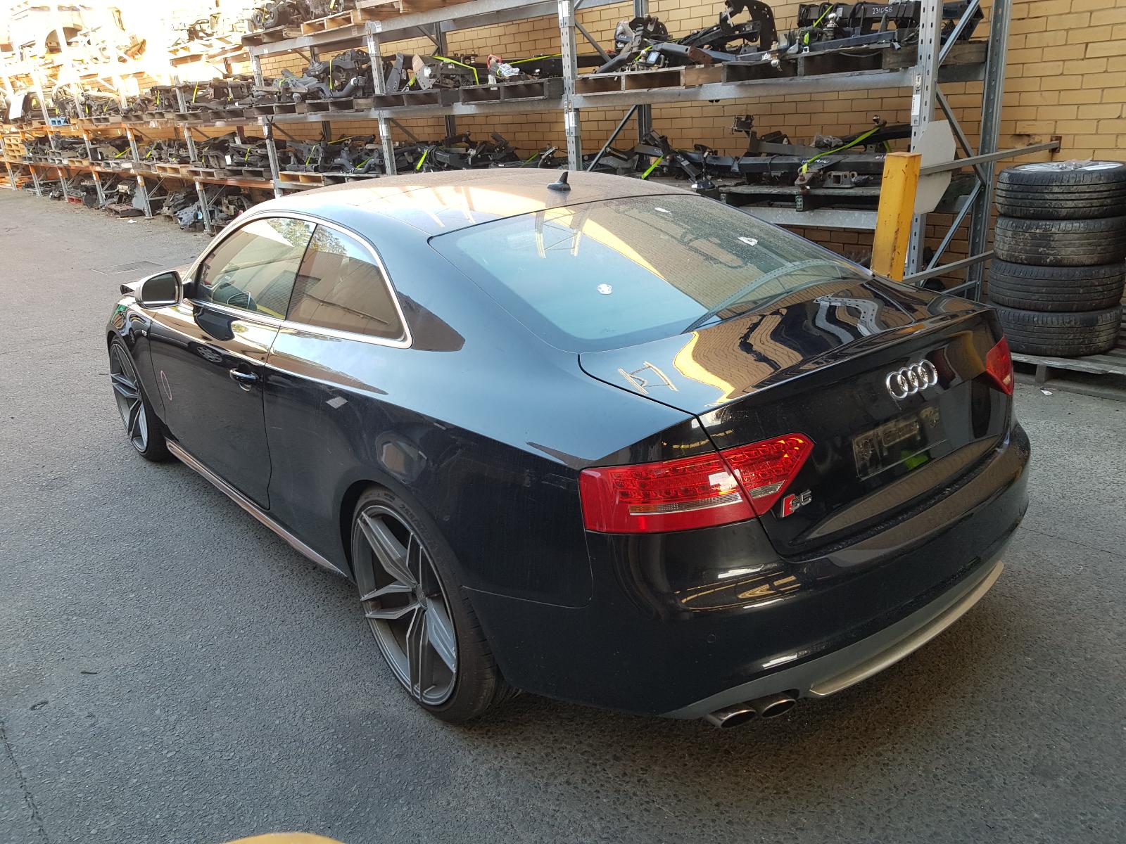 View Auto part Airbag Module/Sensor Audi A5 2010