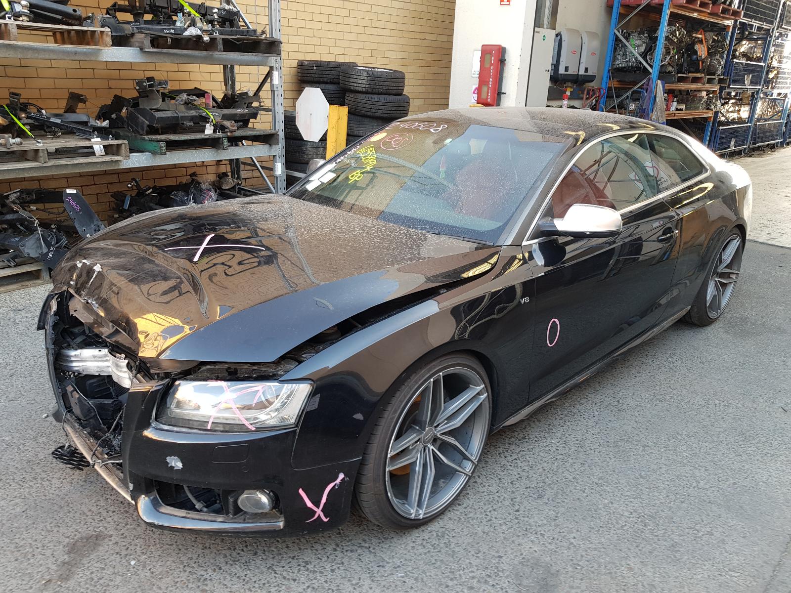 View Auto part Airbag Module/Sensor Audi A5 2010