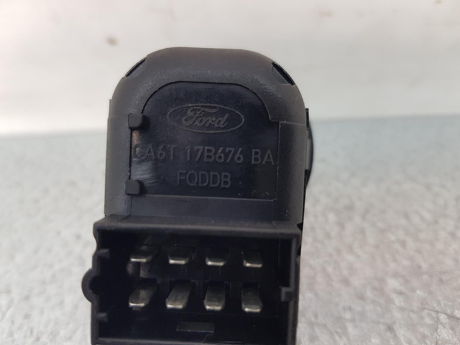 View Auto part Misc Switch/Relay Ford Transit Custom 2020