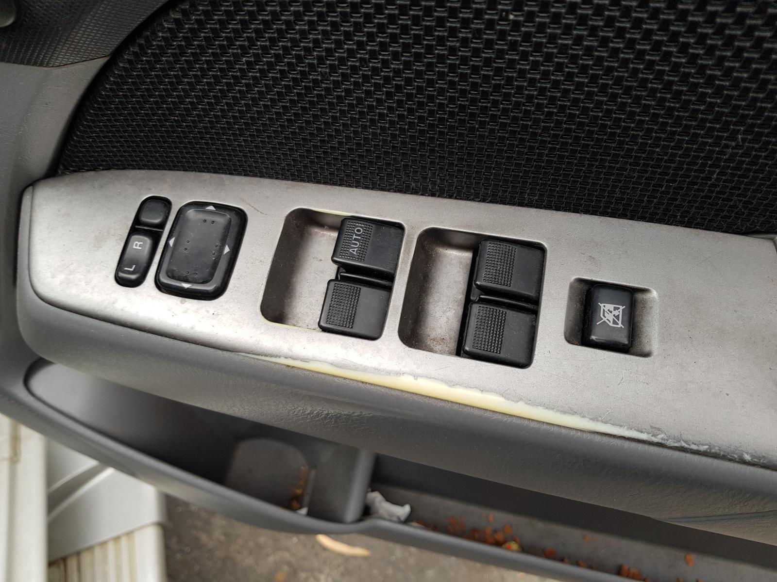 View Auto part Fuel Door / Filler Mazda Bt50 2010