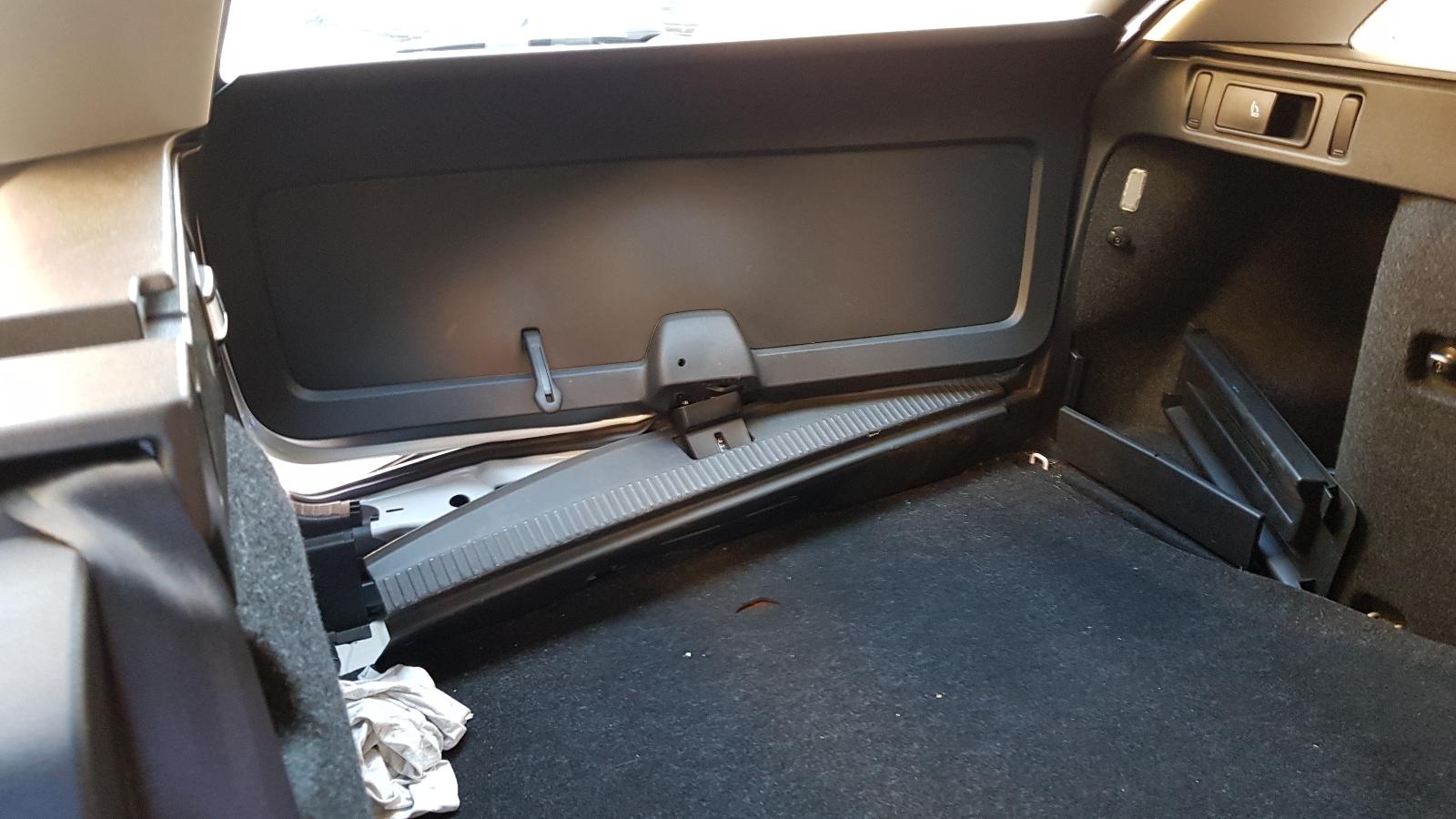View Auto part Door/Boot/Gate Lock Skoda Octavia 2019