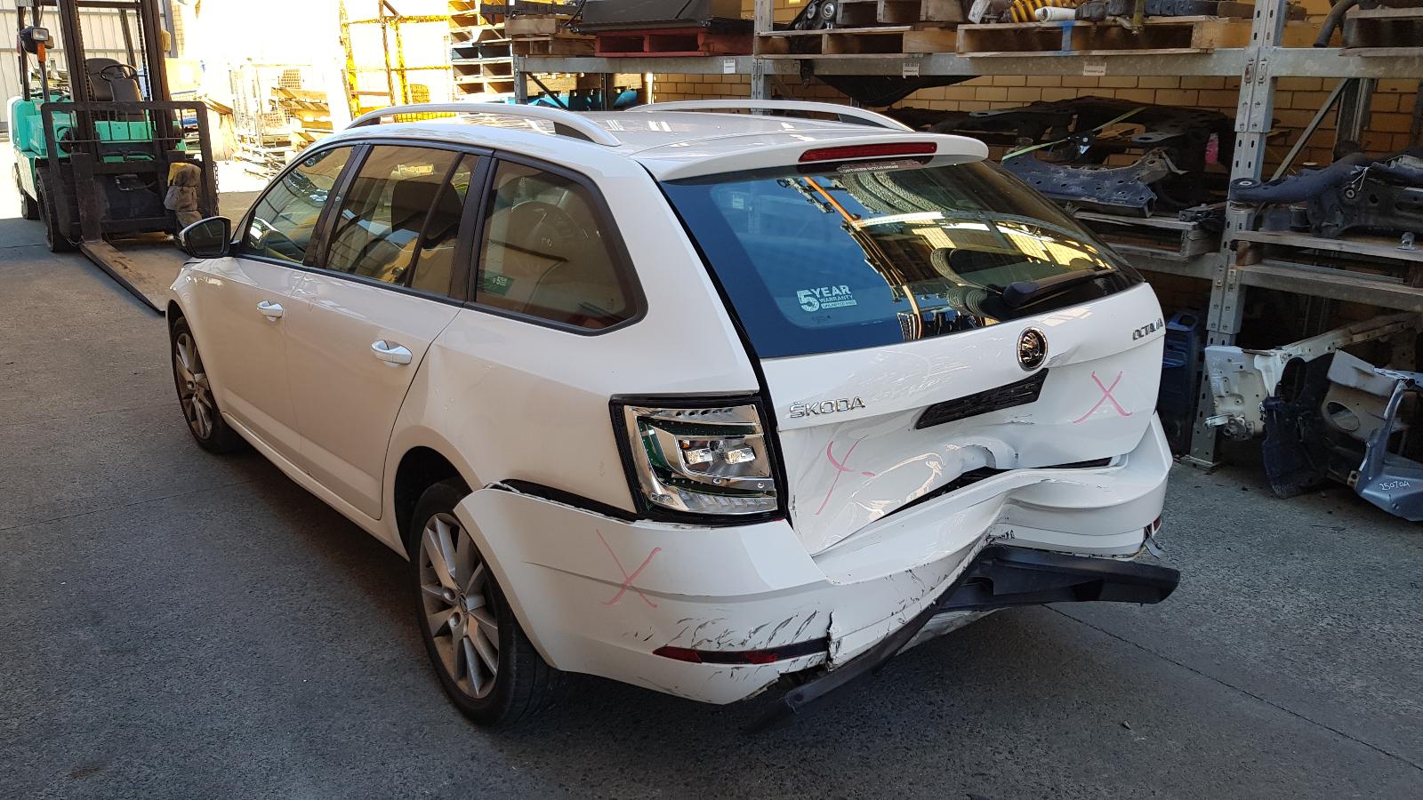 View Auto part Door/Boot/Gate Lock Skoda Octavia 2019