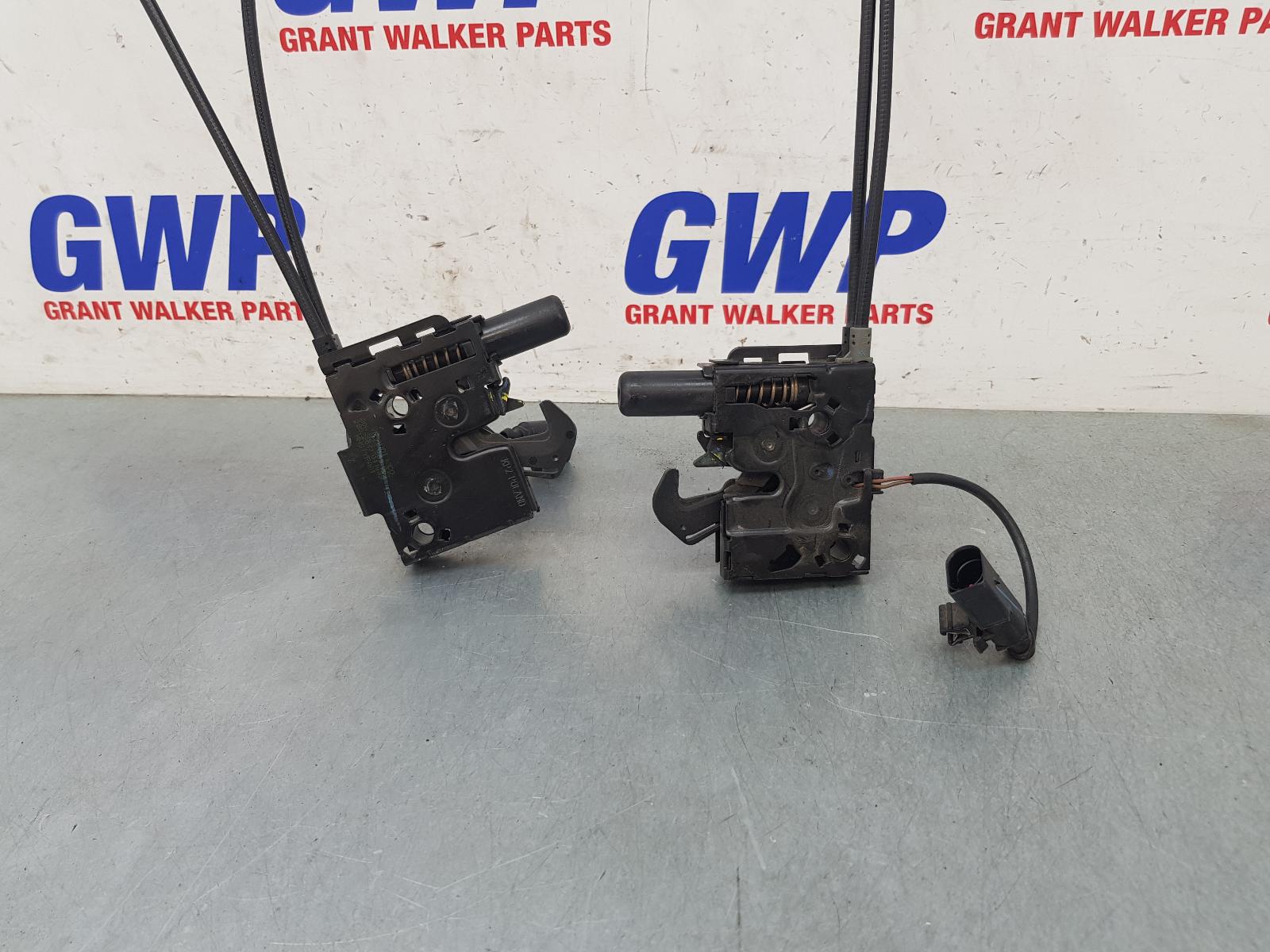 2017 Audi Q5 Bonnet Lock/Support View Auto part Bonnet Lock/Support Audi Q5 2017