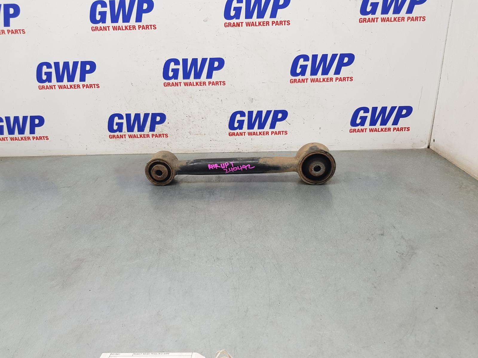 View Auto part Right Rear Trailing Arm Ford Everest 2017