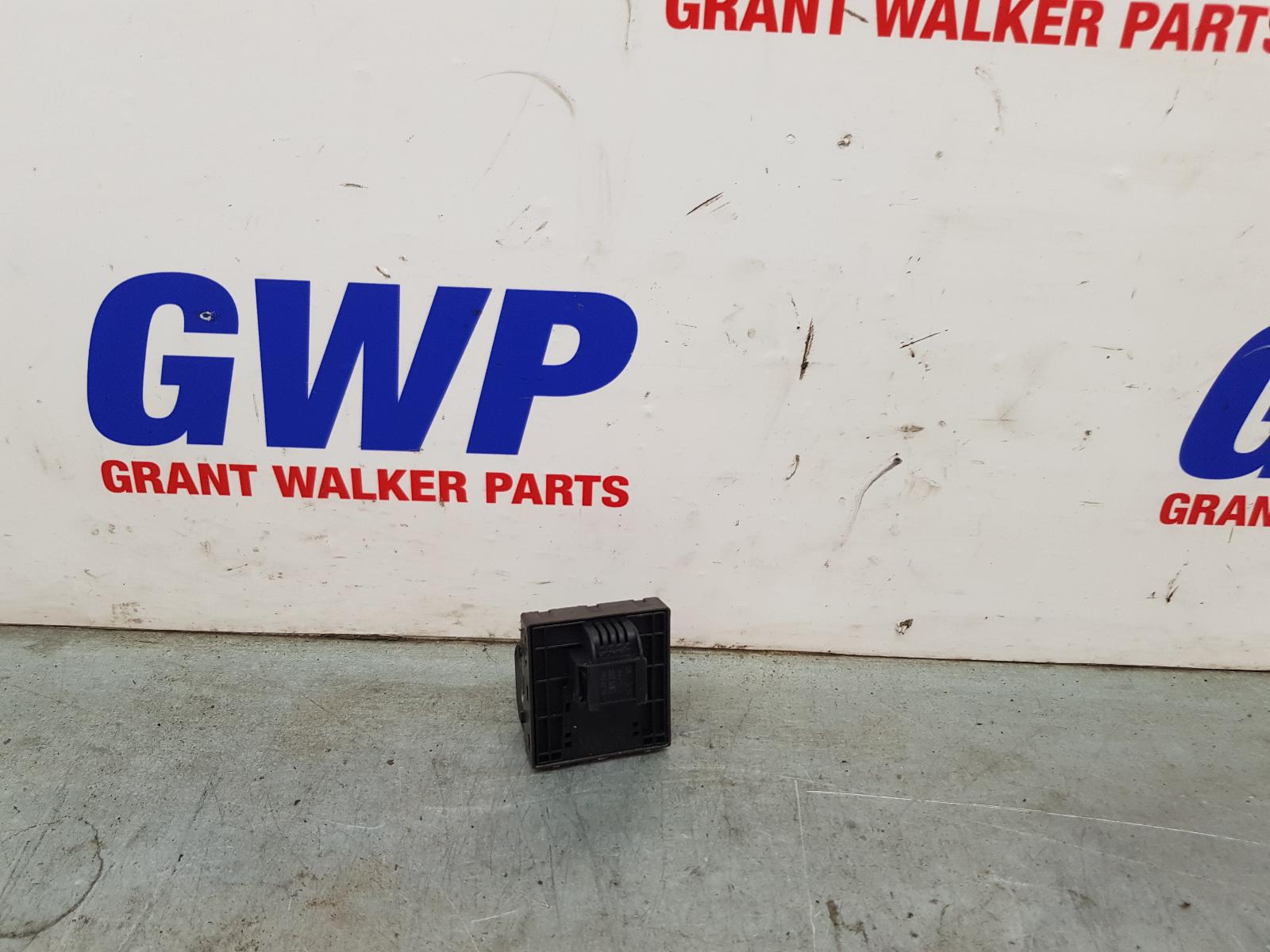View Auto part Pwr Dr Wind Switch Audi A5 2010