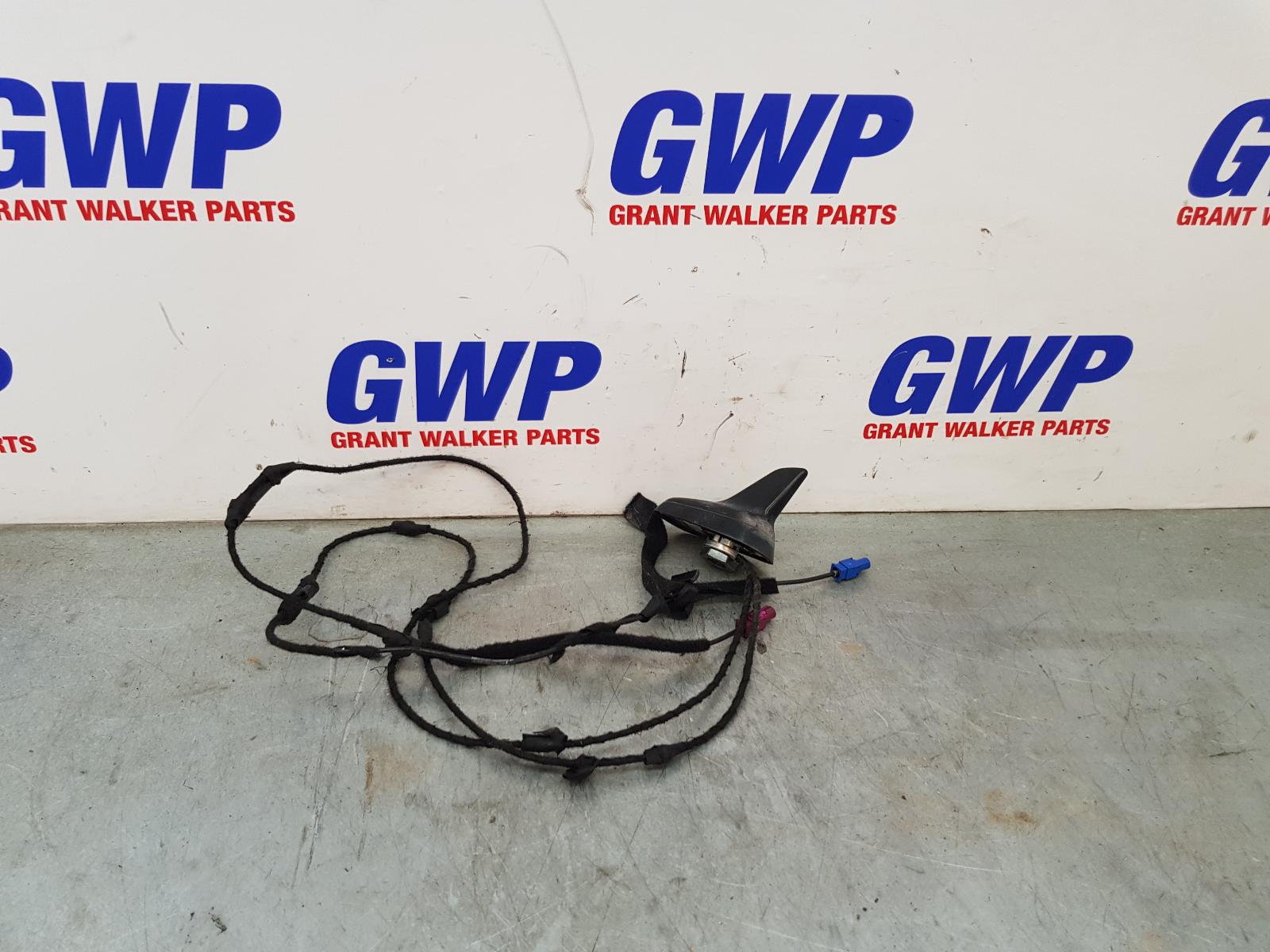 View Auto part Antenna Audi A5 2010