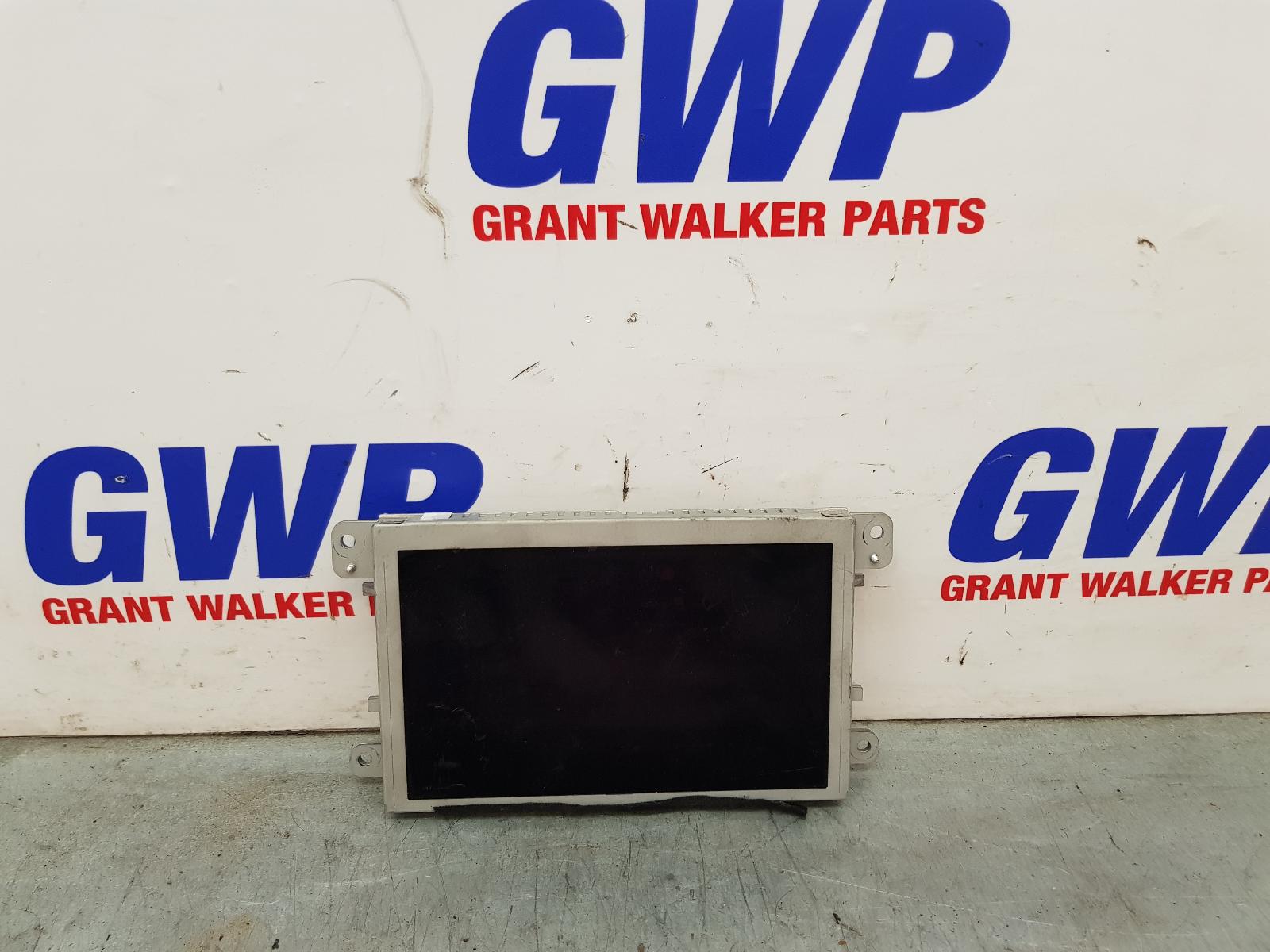 View Auto part Radio/Cd/Dvd/Sat/Tv Audi A5 2010