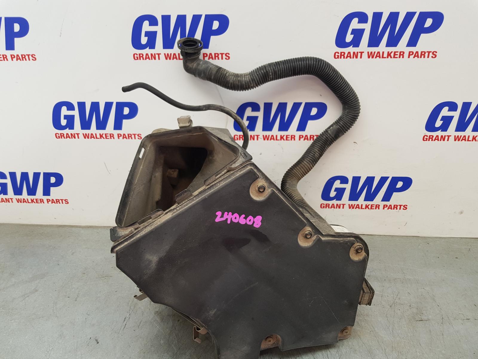 View Auto part Air Cleaner/Box Audi A5 2010