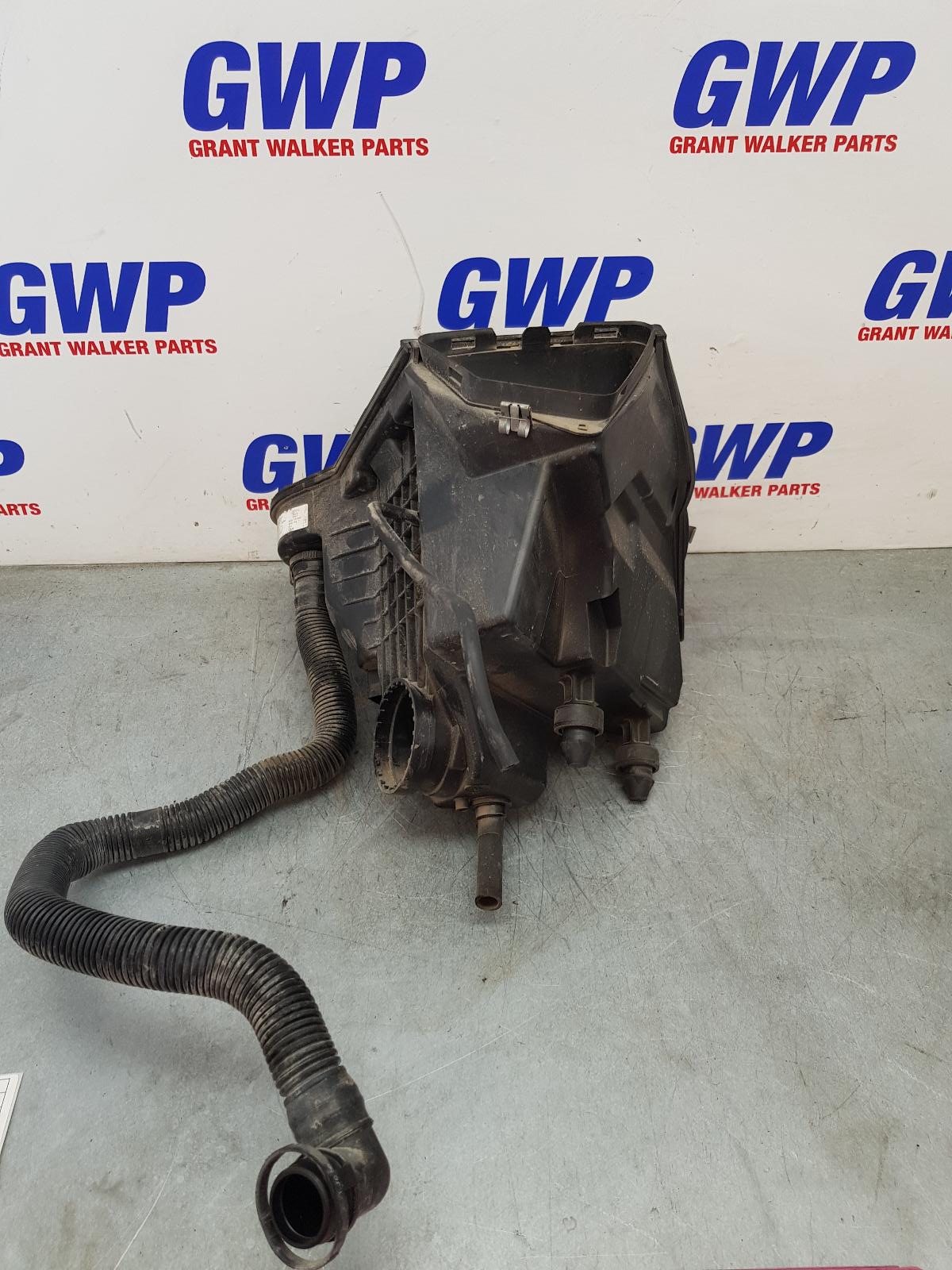 View Auto part Air Cleaner/Box Audi A5 2010