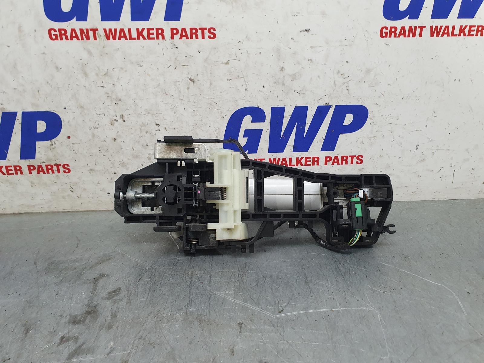 View Auto part Door Handle Ford Focus 2016