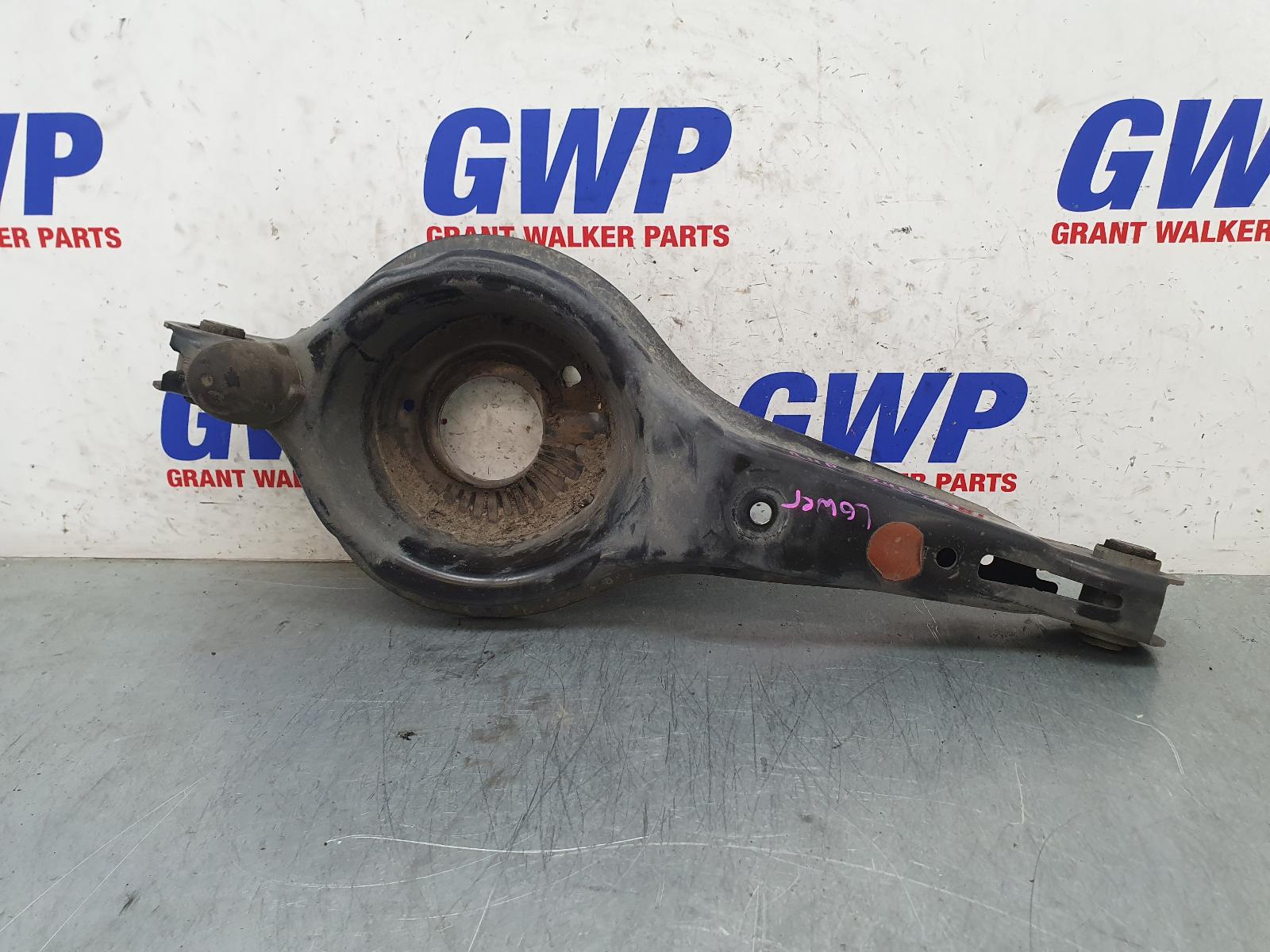 View Auto part Right Rear Trailing Arm Ford Focus 2016