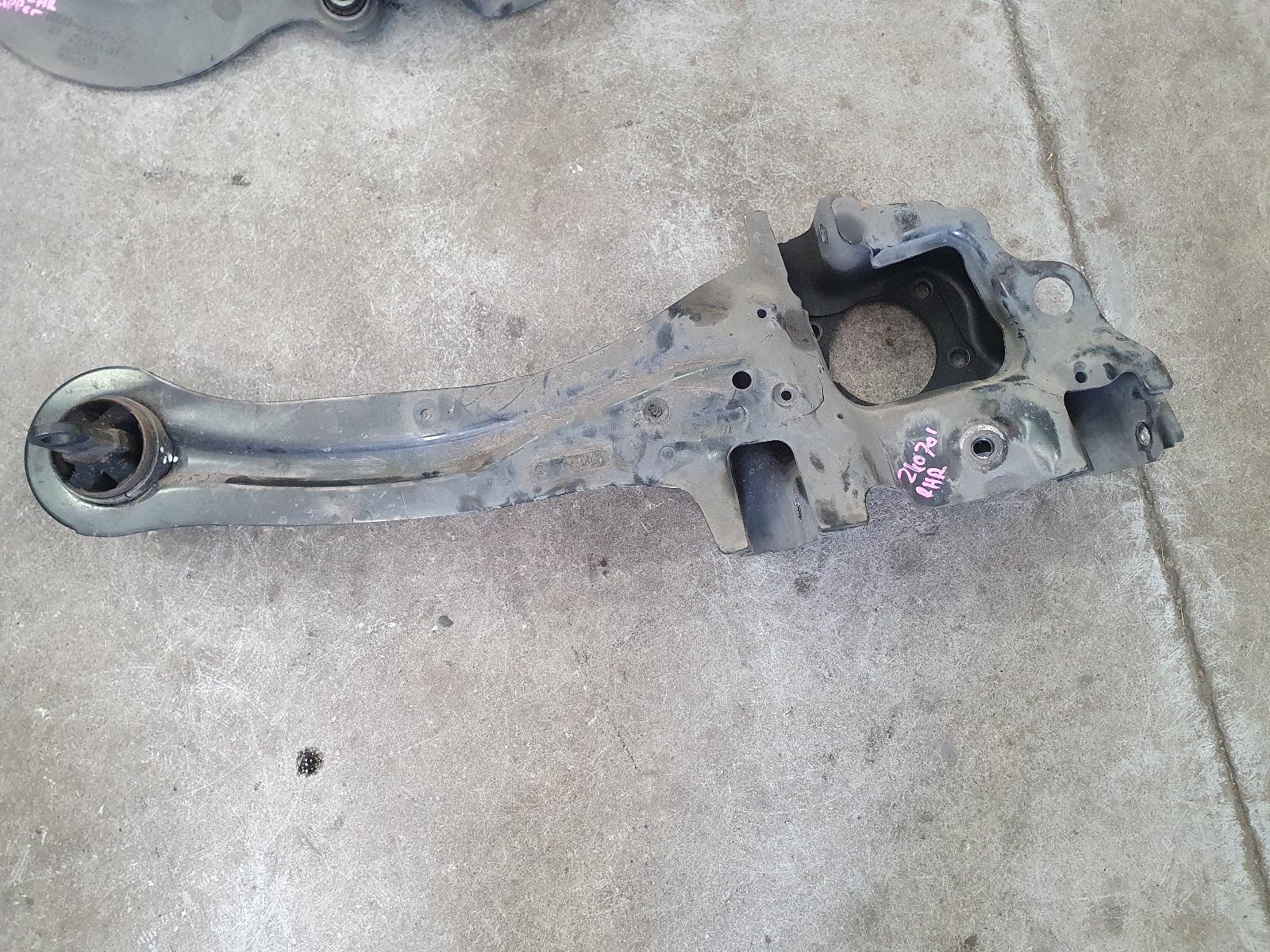View Auto part Right Rear Trailing Arm Ford Focus 2016