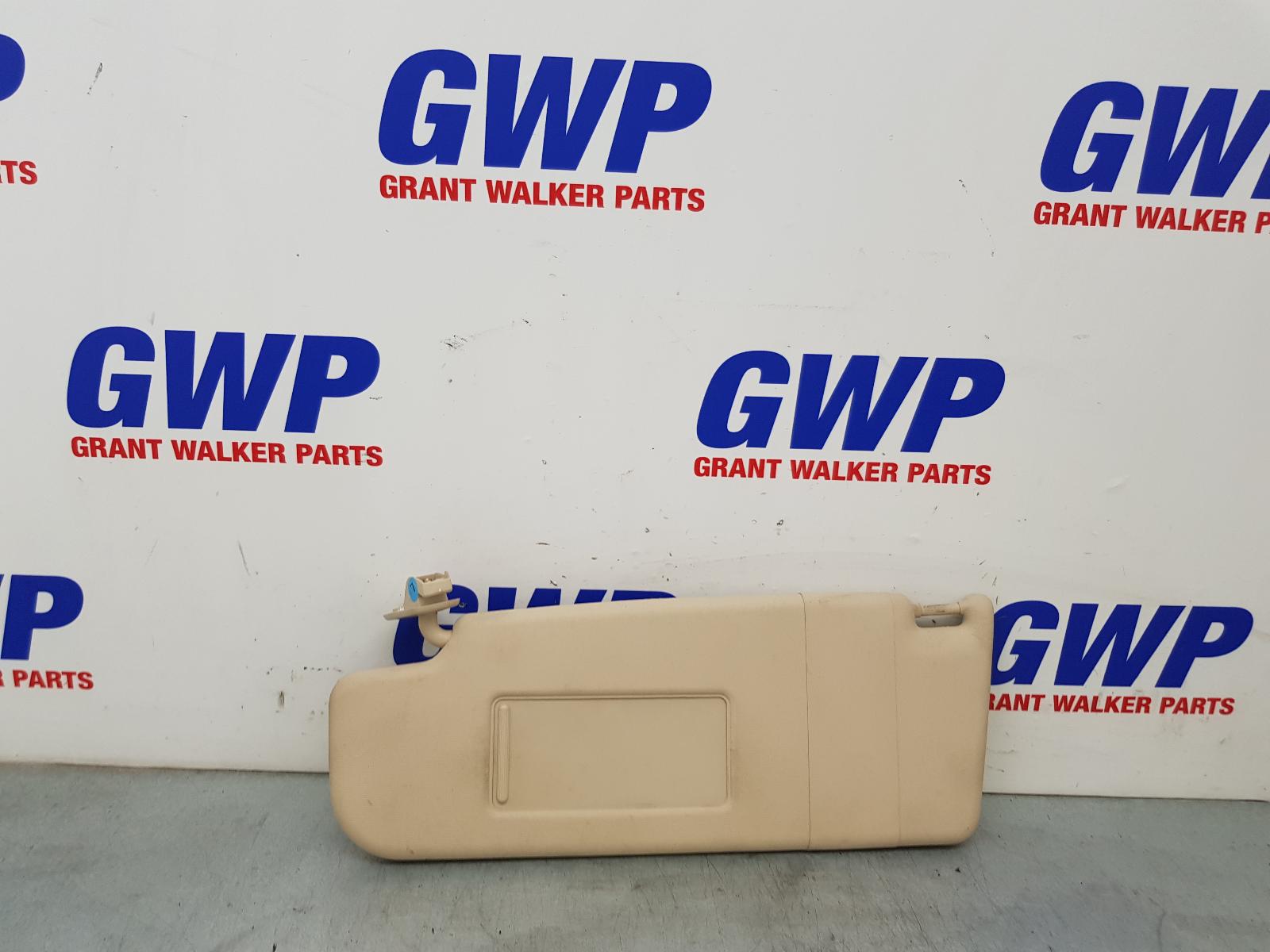 View Auto part Sunvisor Volkswagen Passat 2009