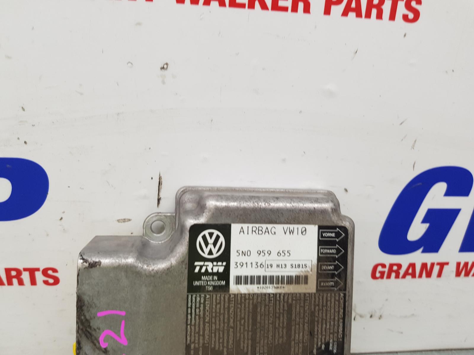 2009 Volkswagen Passat Airbag Module/Sensor View Auto part Airbag Module/Sensor Volkswagen Passat 2009