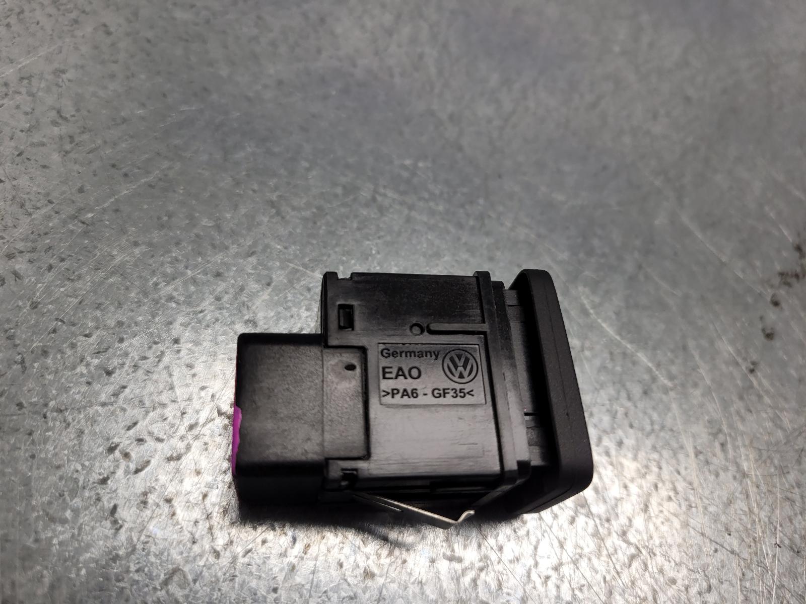 View Auto part Combination Switch Volkswagen Passat 2009