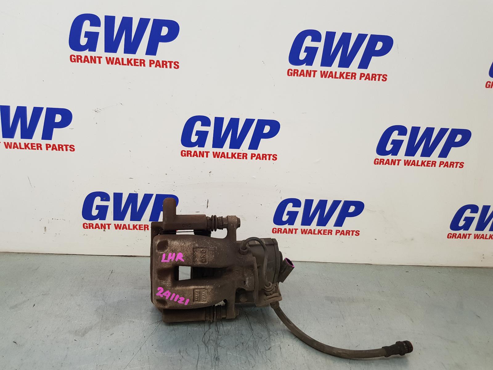 View Auto part Caliper Volkswagen Passat 2009