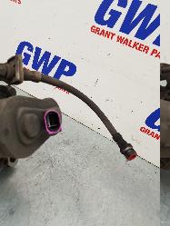View Auto part Caliper Volkswagen Passat 2009