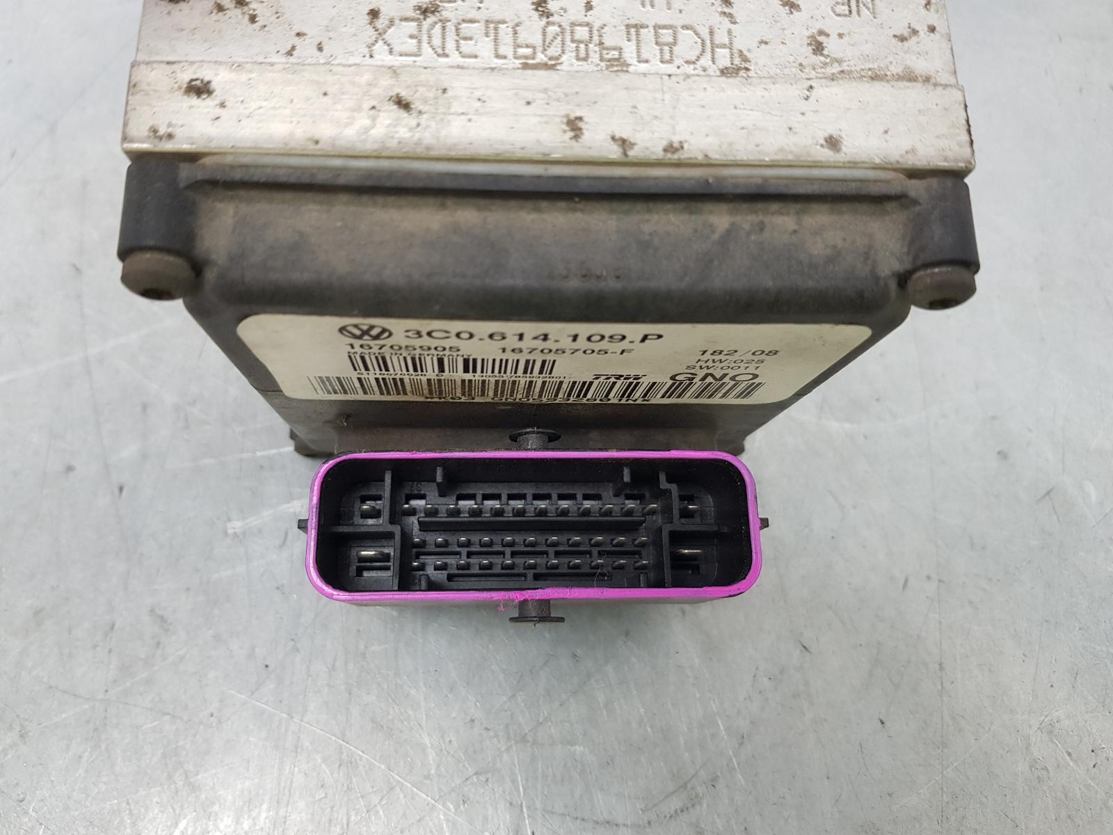 View Auto part Abs Pump/Modulator Volkswagen Passat 2009