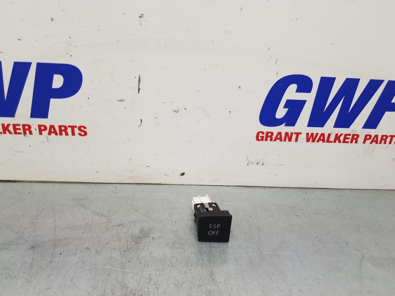 2009 Volkswagen Passat Misc Switch/Relay View Auto part Misc Switch/Relay Volkswagen Passat 2009