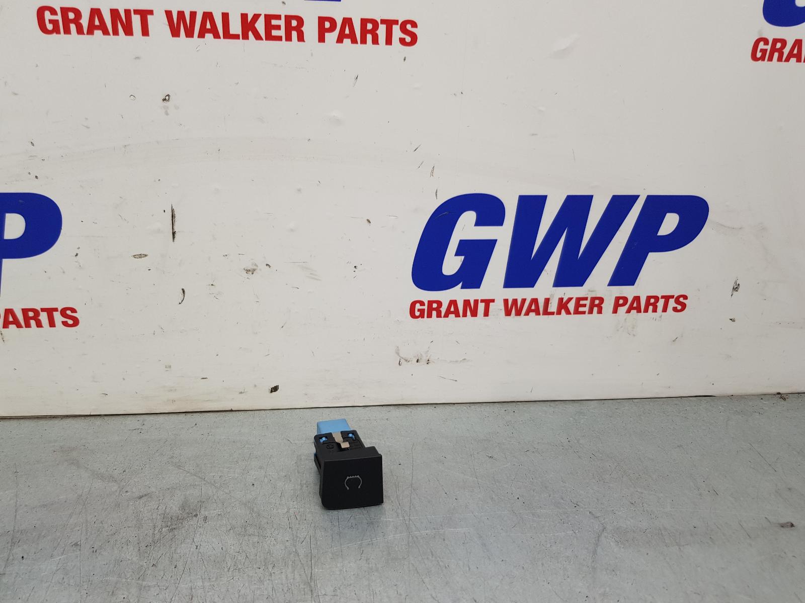2009 Volkswagen Passat Misc Switch/Relay View Auto part Misc Switch/Relay Volkswagen Passat 2009