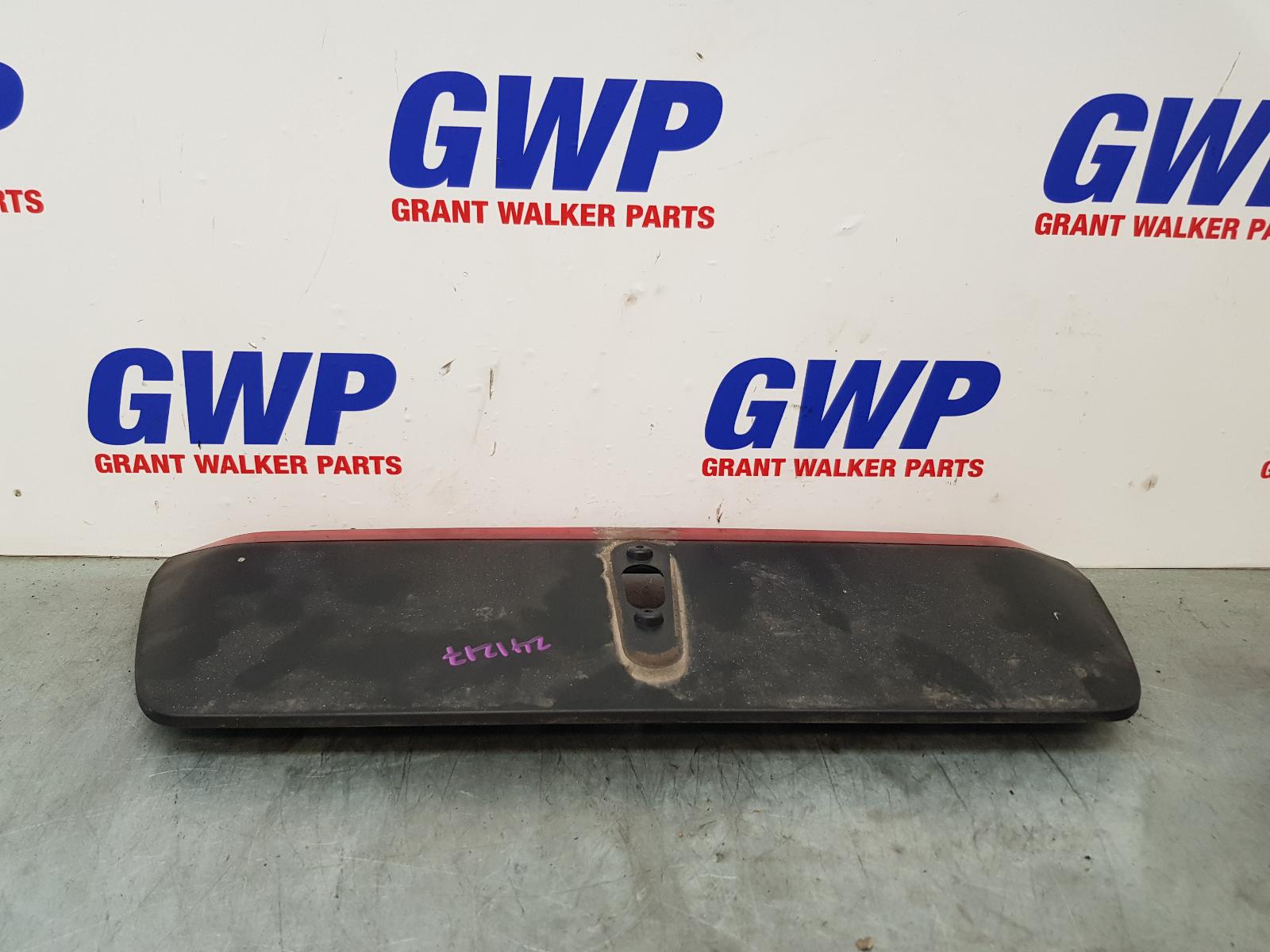 View Auto part High Level Stoplight Volkswagen Crafter 2020